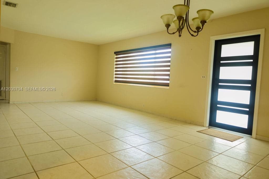 161 E 36th St, Hialeah FL 33013 — 15