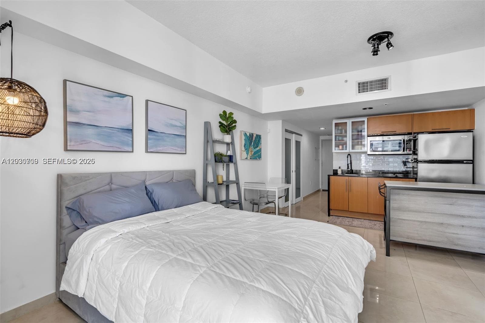 1750 N Bayshore Dr # 1204, Miami FL 33132 — 6
