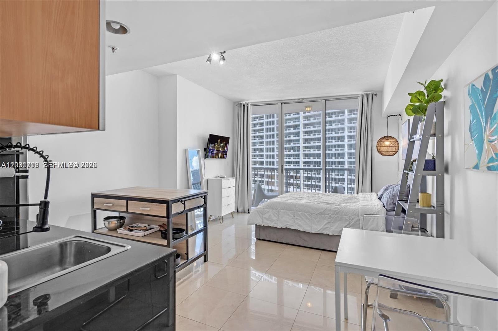 1750 N Bayshore Dr # 1204, Miami FL 33132 — 4