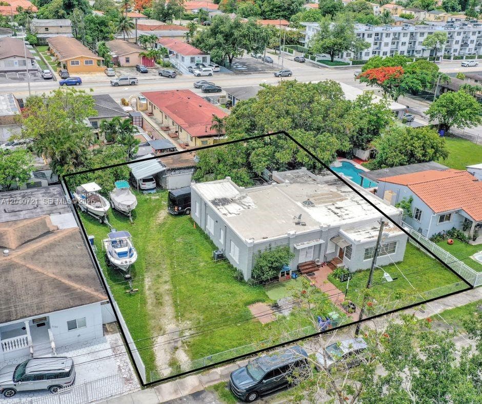 3078 NW Flagler Ter, Miami FL 33125 — 7