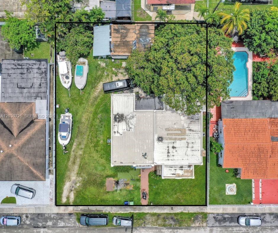 3078 NW Flagler Ter, Miami FL 33125 — 9