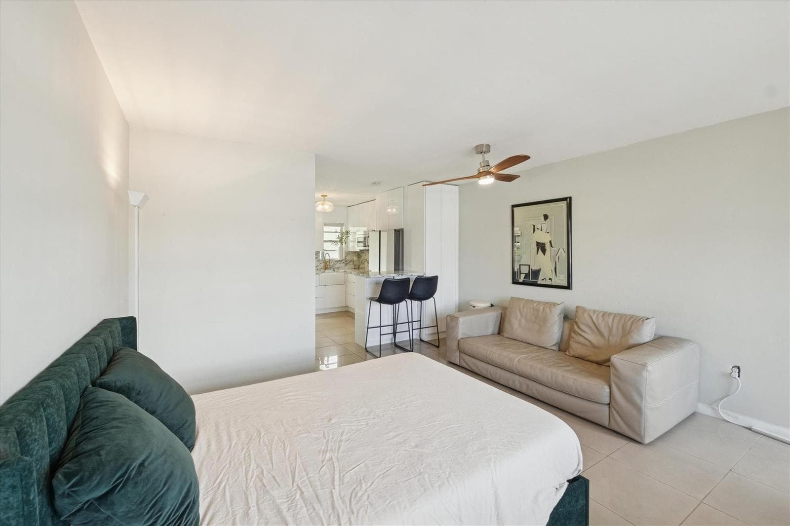 851 Meridian Avenue # 33, Miami Beach FL 33139 — 5
