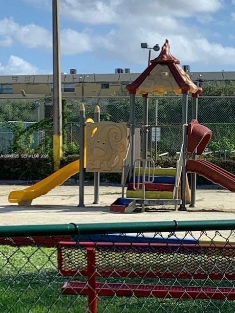 The Beach Club Fontainebl, Miami, FL — 26