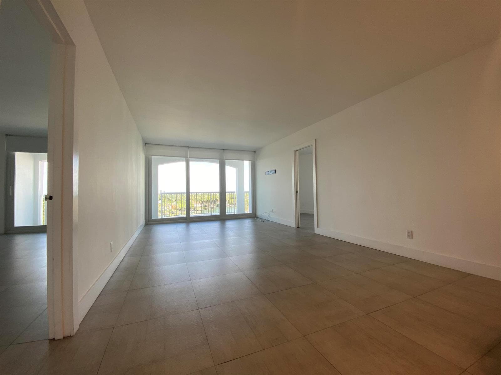 5401 Collins Avenue # 620, Miami Beach FL 33140 — 6