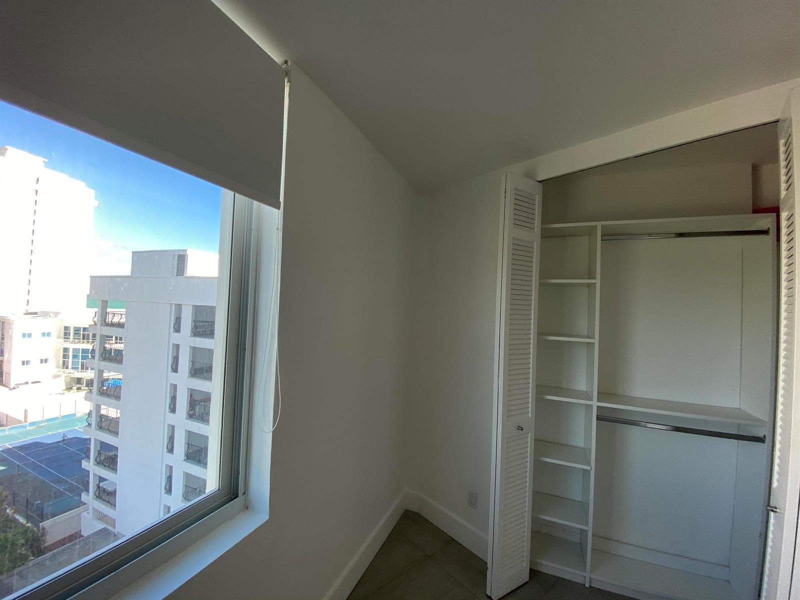 5401 Collins Avenue # 620, Miami Beach FL 33140 — 20