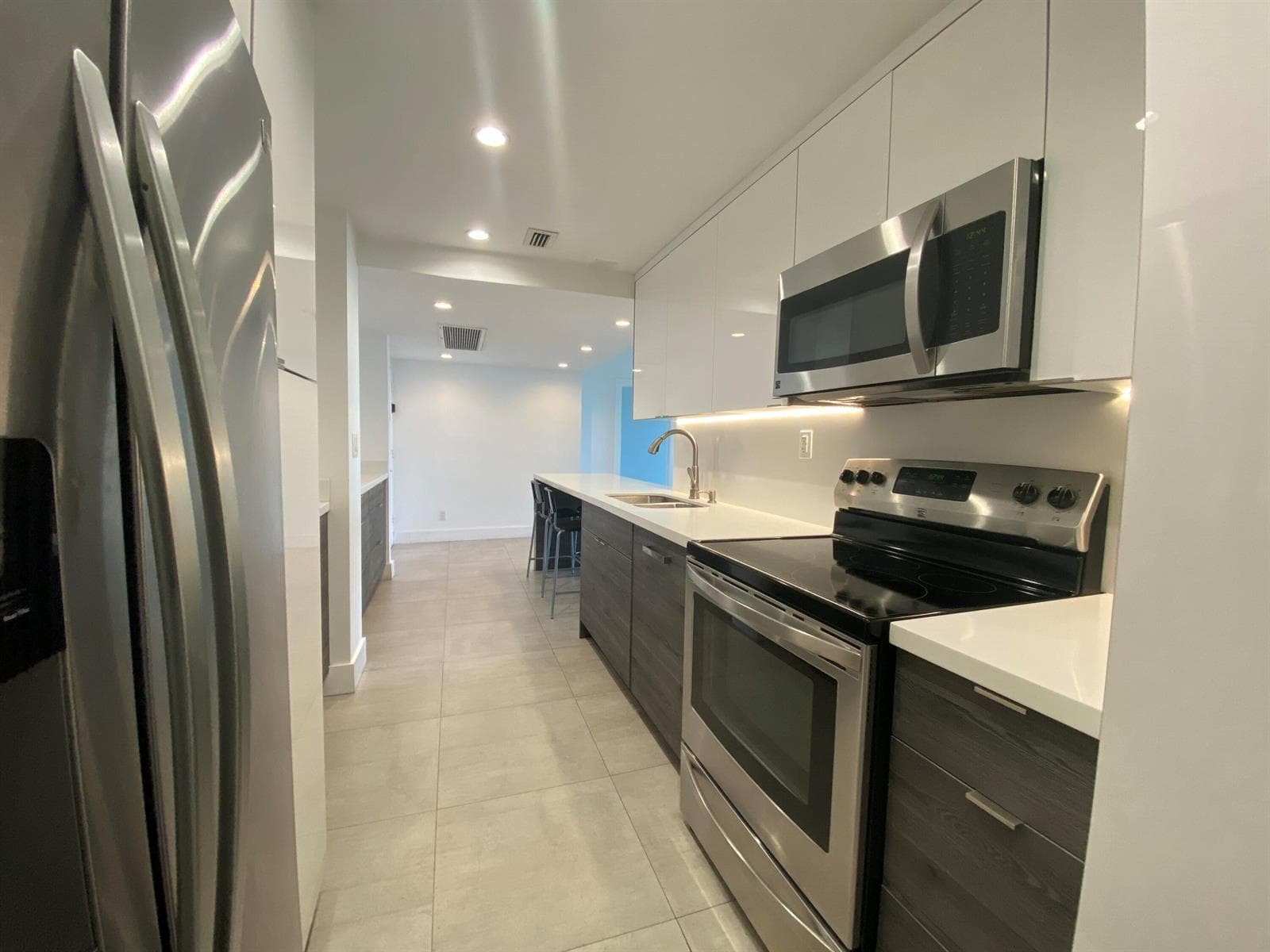 5401 Collins Avenue # 620, Miami Beach FL 33140 — 10