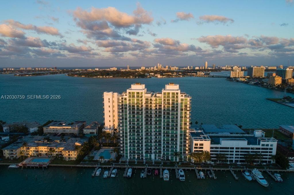 7928 East Dr, North Bay Village FL 33141 — 2