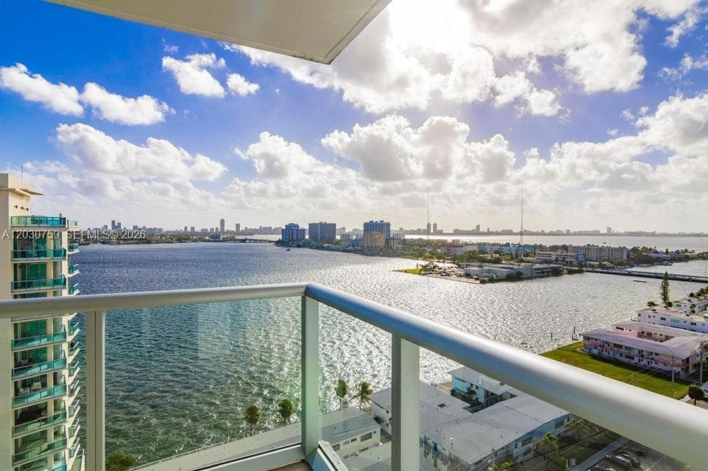 7928 East Dr, North Bay Village FL 33141 — 16