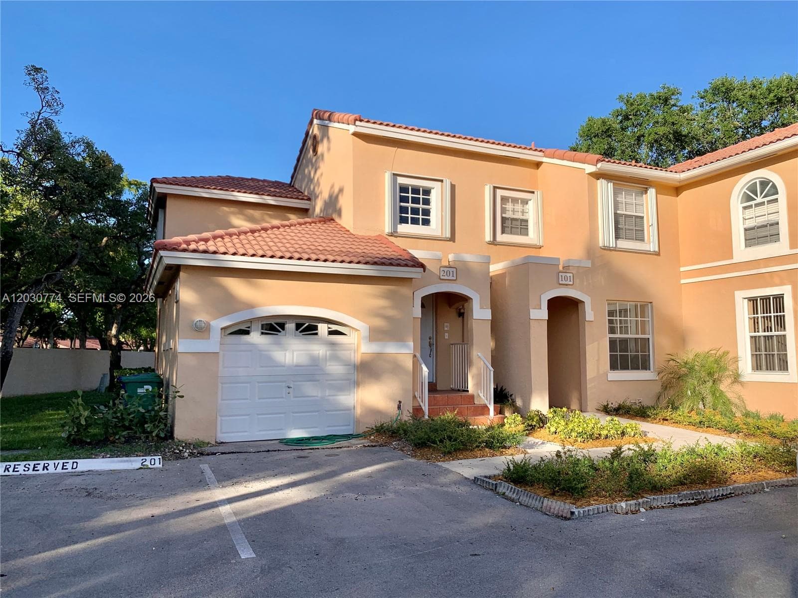 14807 Balgowan Rd # 12, Miami Lakes FL 33016 — 1
