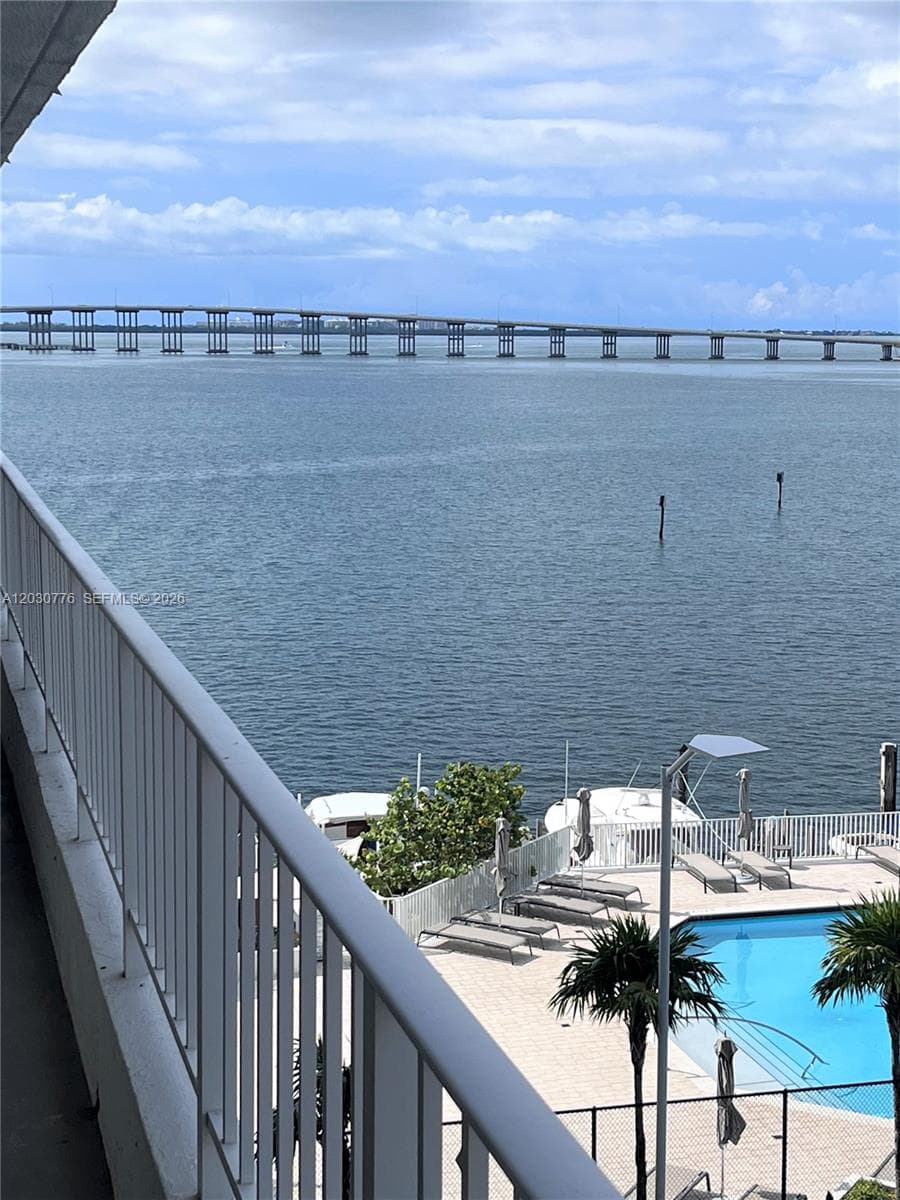 200 SE 15th Rd # 6A, Miami FL 33129 — 1