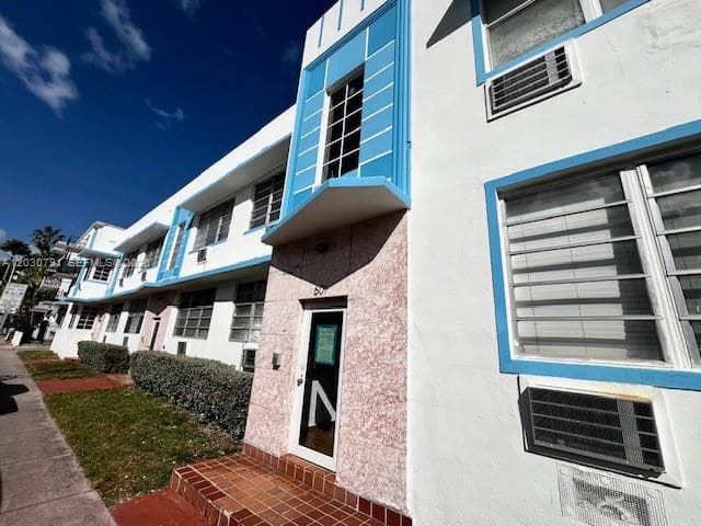 601 7th St # 4, Miami Beach FL 33139 — 27