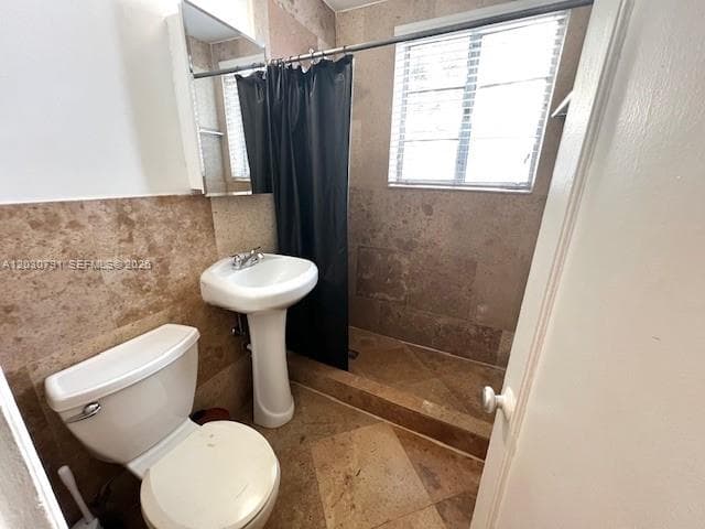 601 7th St # 4, Miami Beach FL 33139 — 16