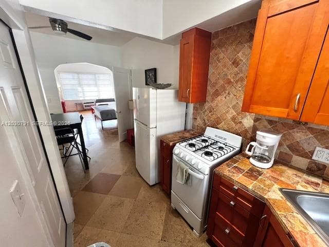 601 7th St # 4, Miami Beach FL 33139 — 11