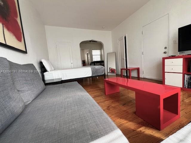 601 7th St # 4, Miami Beach FL 33139 — 4