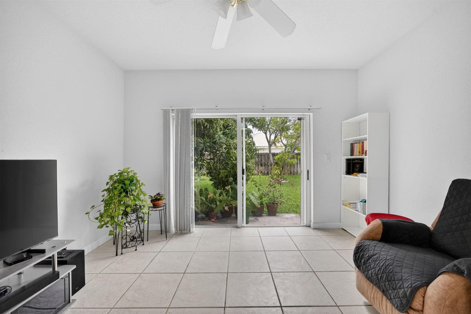 14215 SW 156th Avenue N, Miami FL 33196 — 13