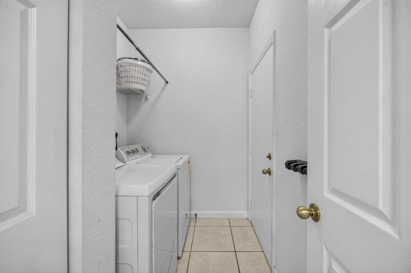 14215 SW 156th Avenue N, Miami FL 33196 — 32