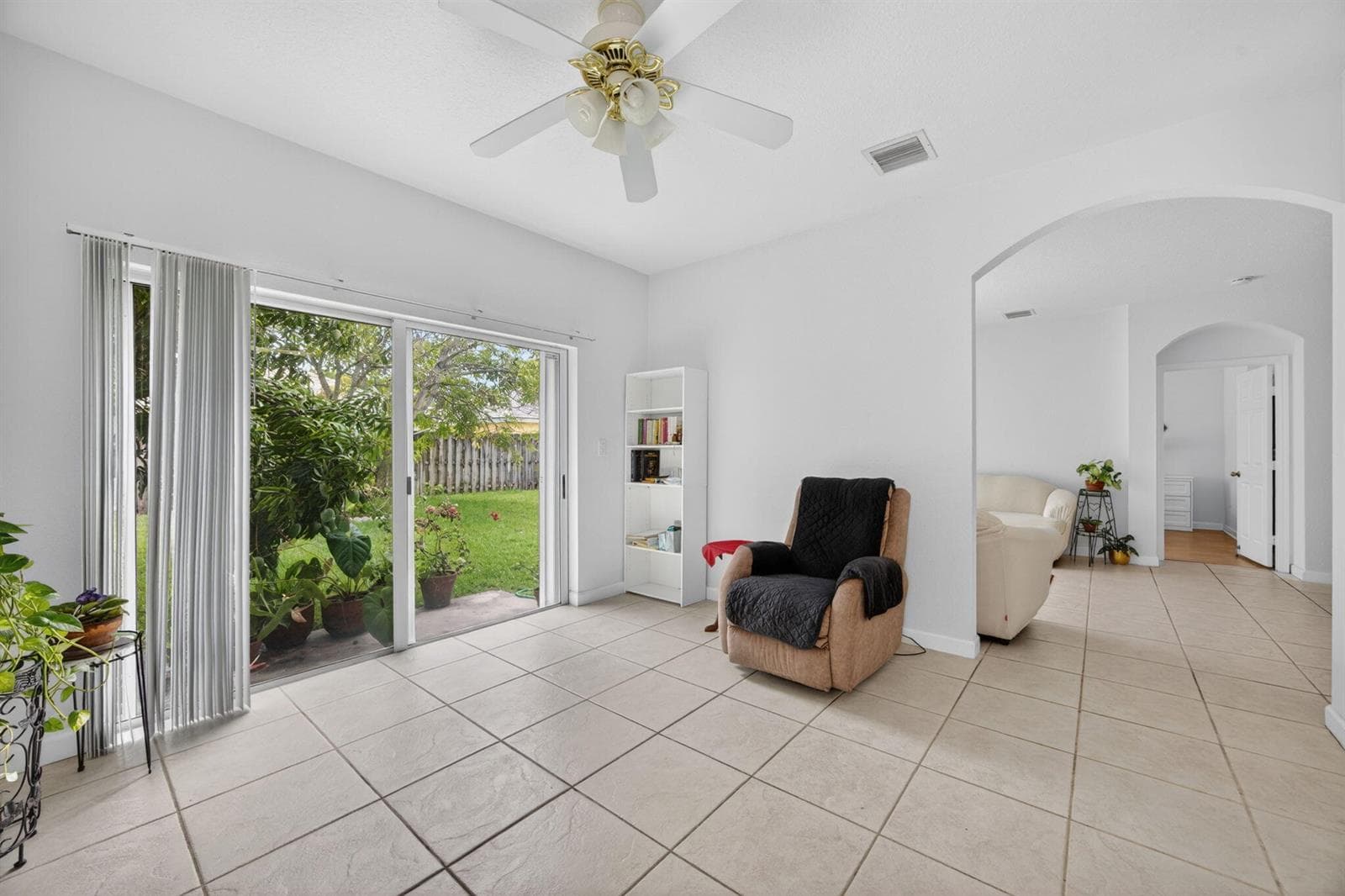 14215 SW 156th Avenue N, Miami FL 33196 — 14