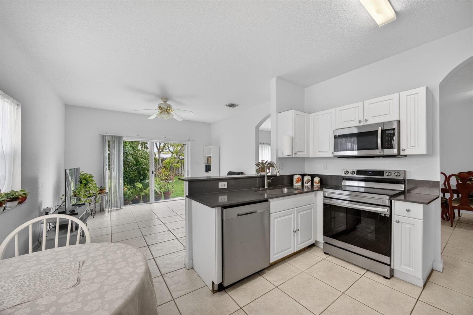 14215 SW 156th Avenue N, Miami FL 33196 — 19