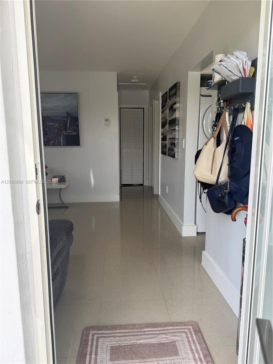 10030 SW 213th Ter, Cutler Bay FL 33189 — 2