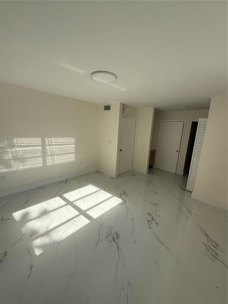 1673 Bay Rd # 306, Miami Beach FL 33139 — 20