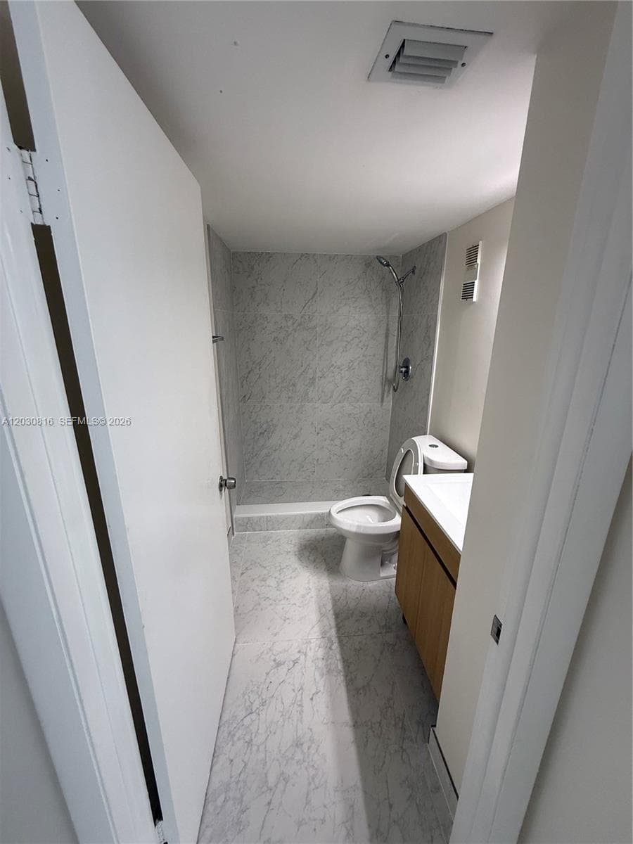 1673 Bay Rd # 306, Miami Beach FL 33139 — 15