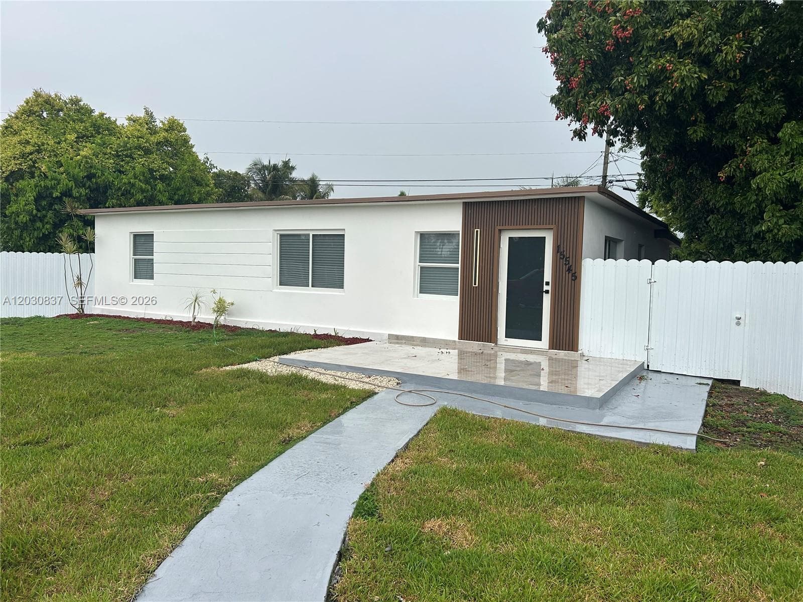 15545 Leisure Dr, Homestead FL 33033 — 6