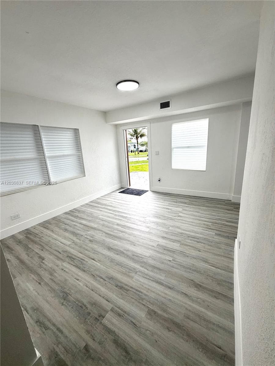 15545 Leisure Dr, Homestead FL 33033 — 7
