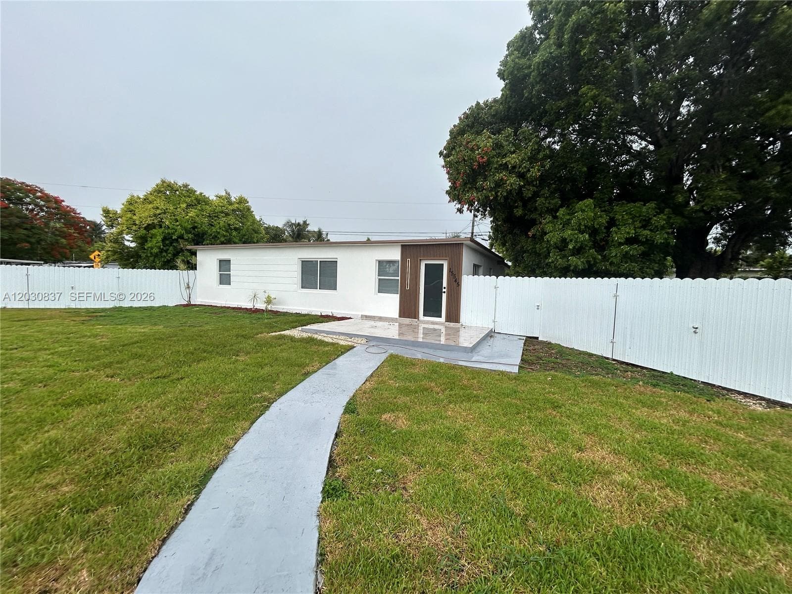 15545 Leisure Dr, Homestead FL 33033 — 5