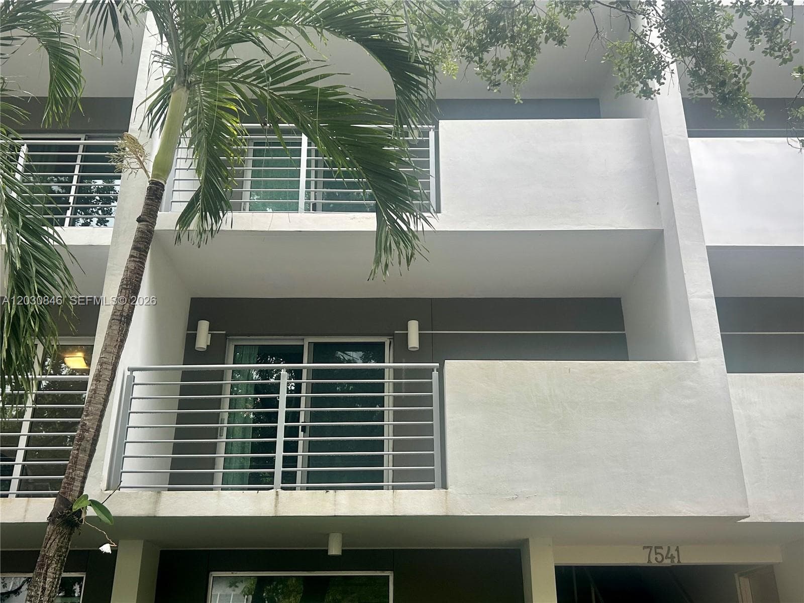 7541 SW 61st Ave # 3, South Miami FL 33143 — 34