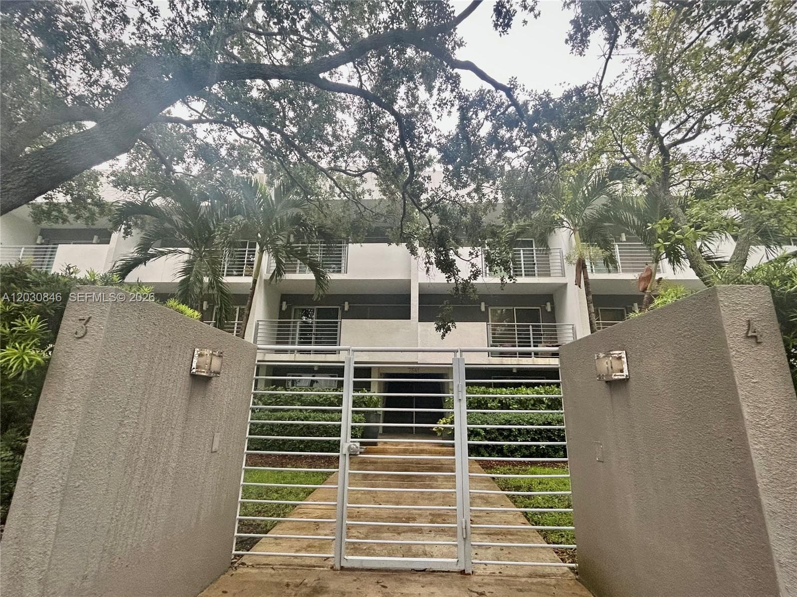 7541 SW 61st Ave # 3, South Miami FL 33143 — 33