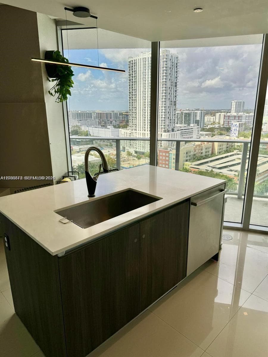 488 NE 18th St # 1901, Miami FL 33132 — 7