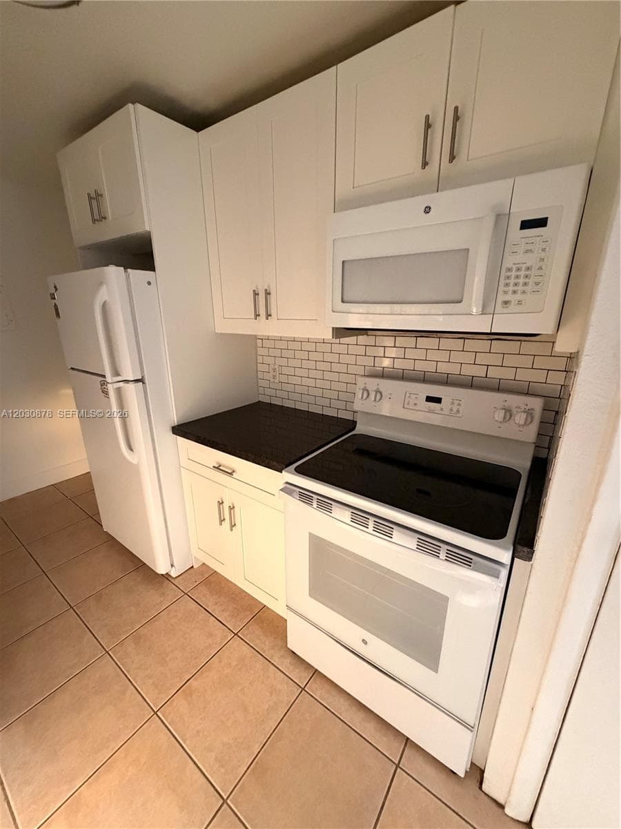 7250 SW 94th Pl # B8, Miami FL 33173 — 16