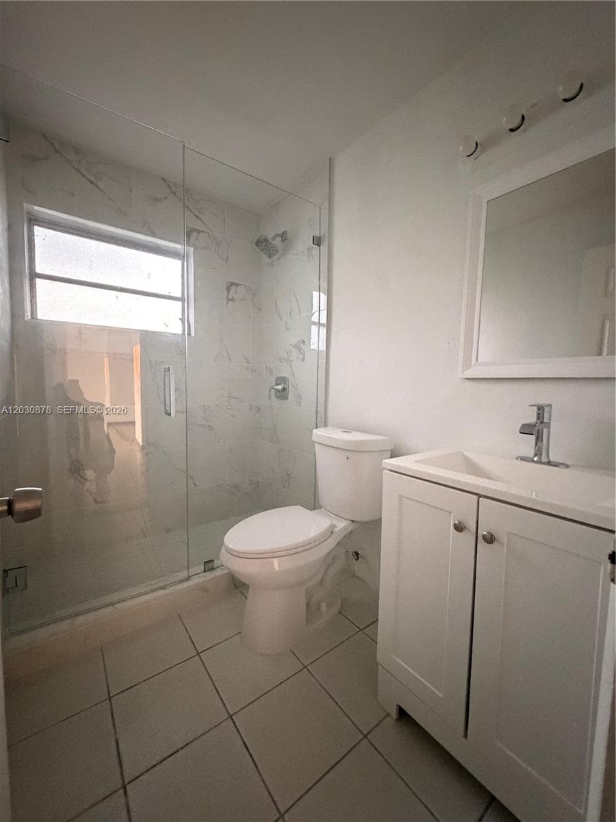 7250 SW 94th Pl # B8, Miami FL 33173 — 3