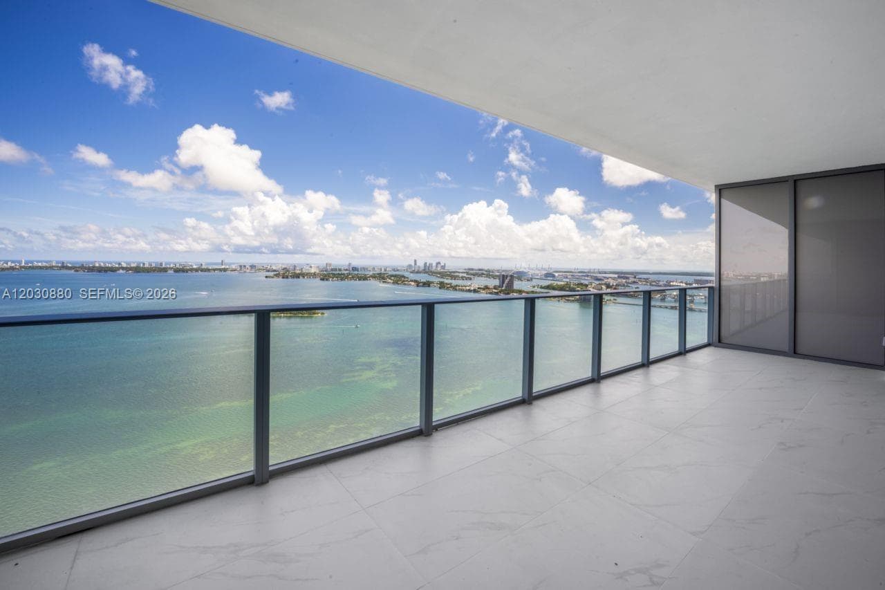 700 NE 24th St # 3502, Miami FL 33137 — 3