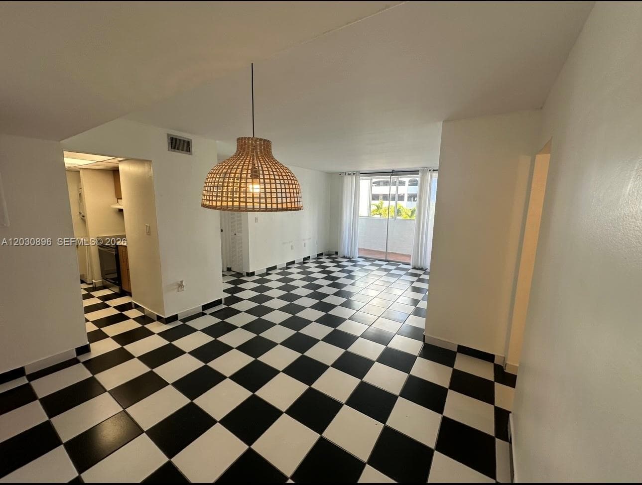 5055 NW 7th St # 409, Miami FL 33126 — 1
