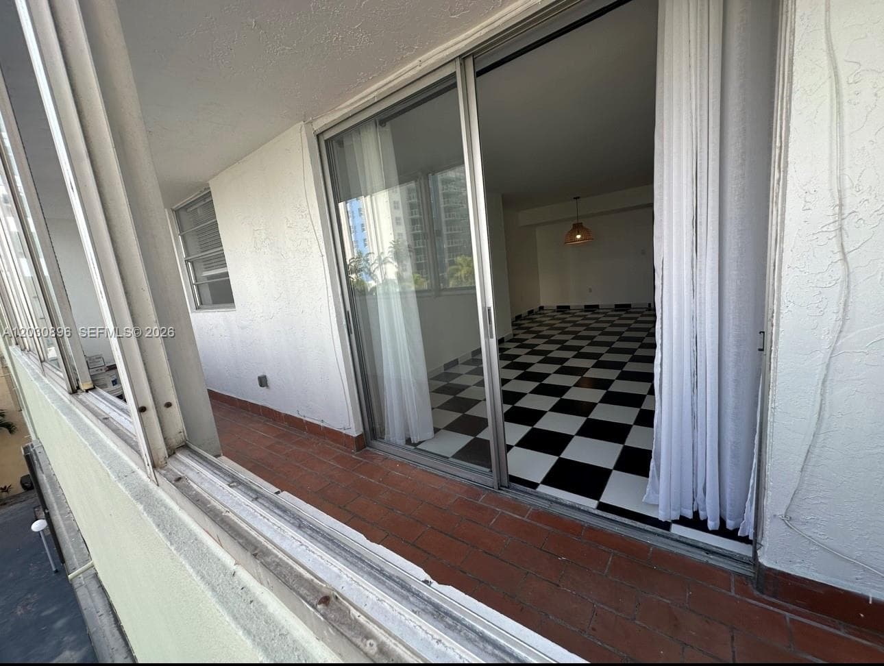 5055 NW 7th St # 409, Miami FL 33126 — 5