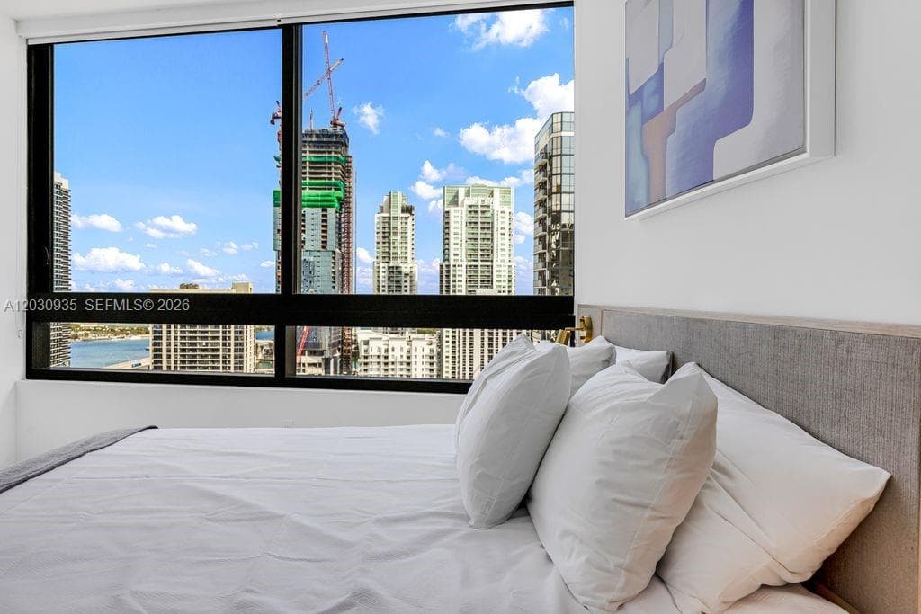 225 N Miami Ave # 3507, Miami FL 33128 — 5