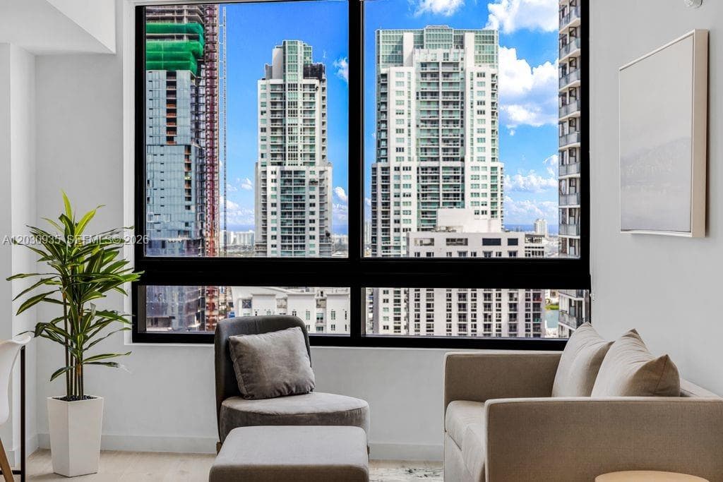 225 N Miami Ave # 3507, Miami FL 33128 — 10