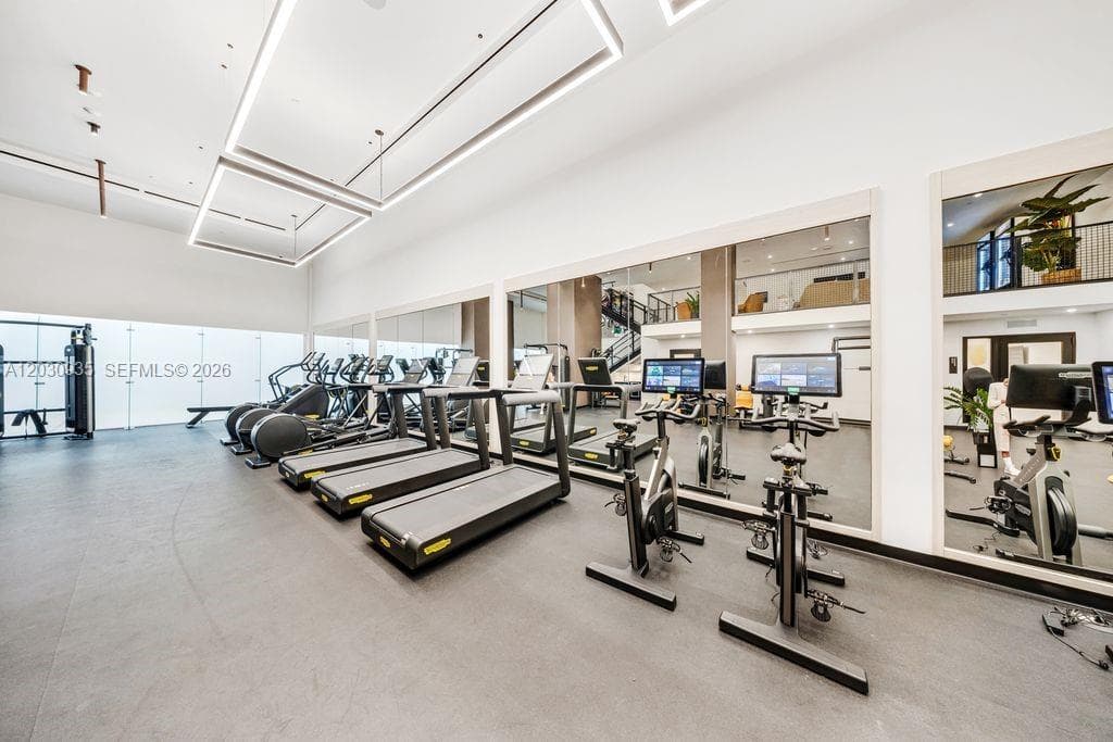 225 N Miami Ave # 3507, Miami FL 33128 — 40