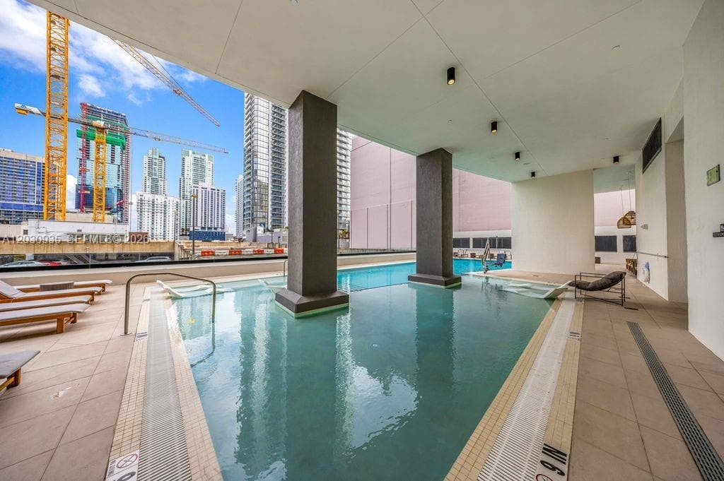 225 N Miami Ave # 3507, Miami FL 33128 — 35