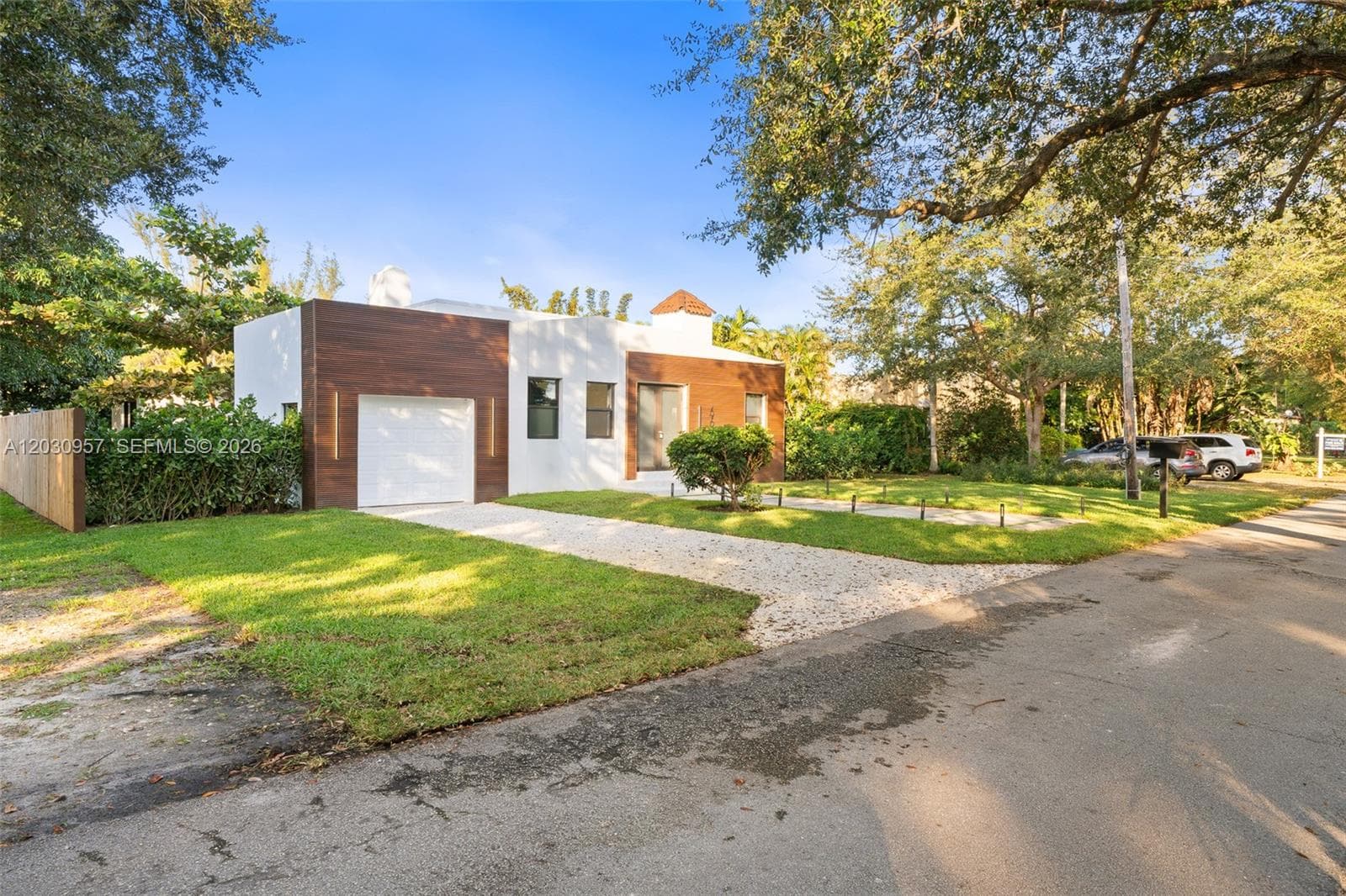 665 NE 117th st, Biscayne Park FL 33161 — 3