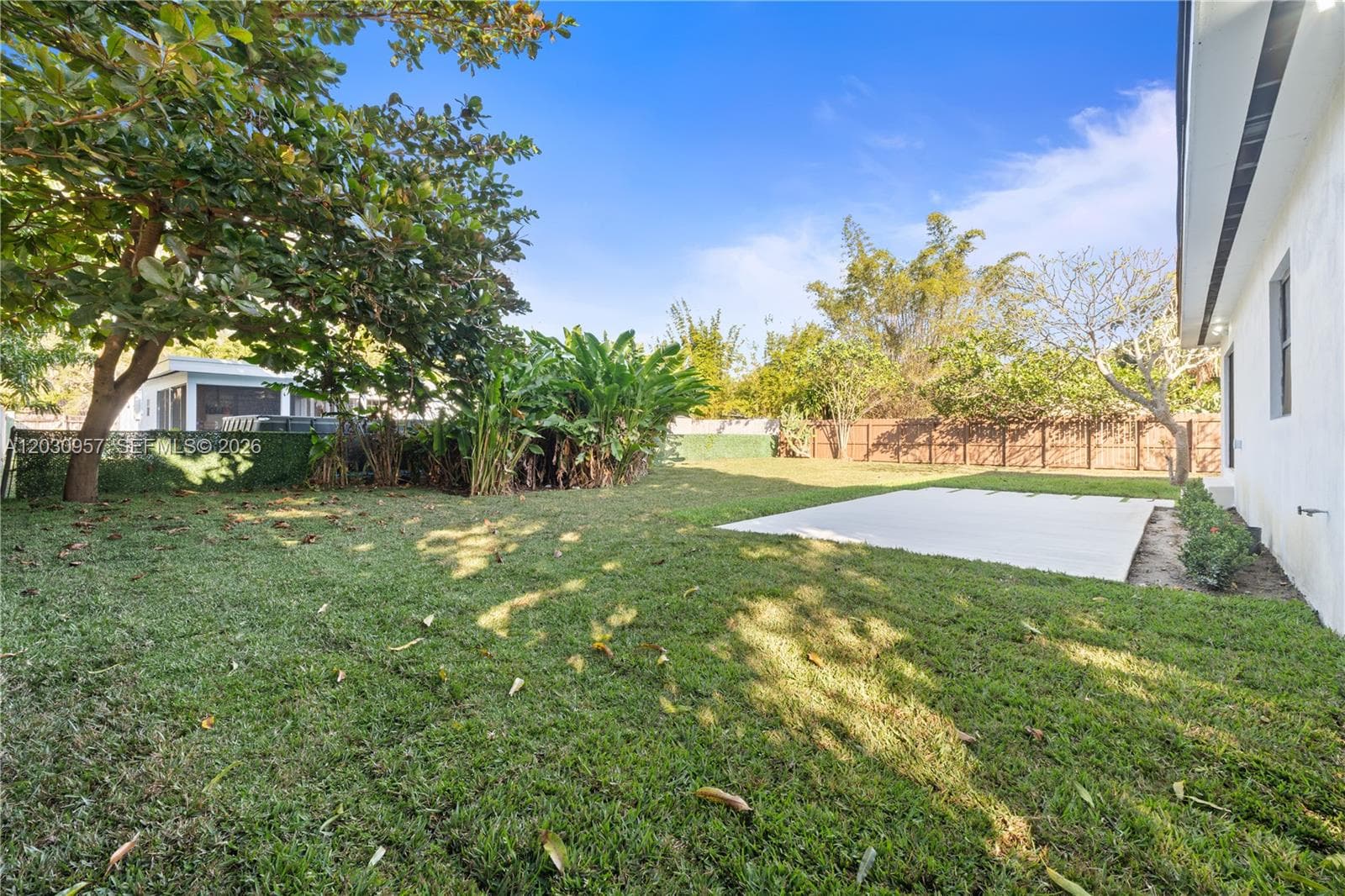 665 NE 117th st, Biscayne Park FL 33161 — 35