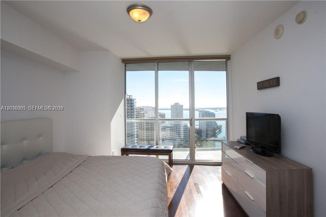 475 Brickell ave # 2707, Miami FL 33131 — 13
