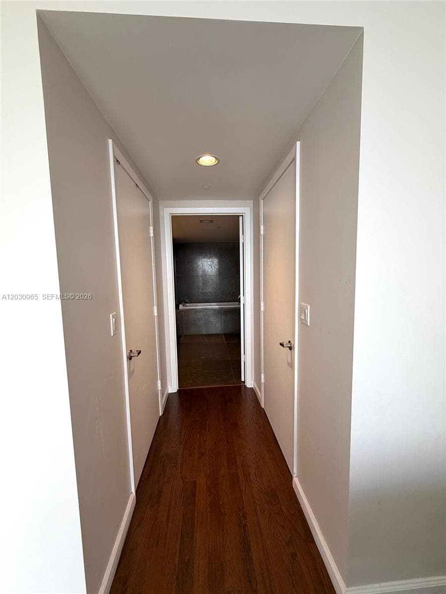 475 Brickell ave # 2707, Miami FL 33131 — 17