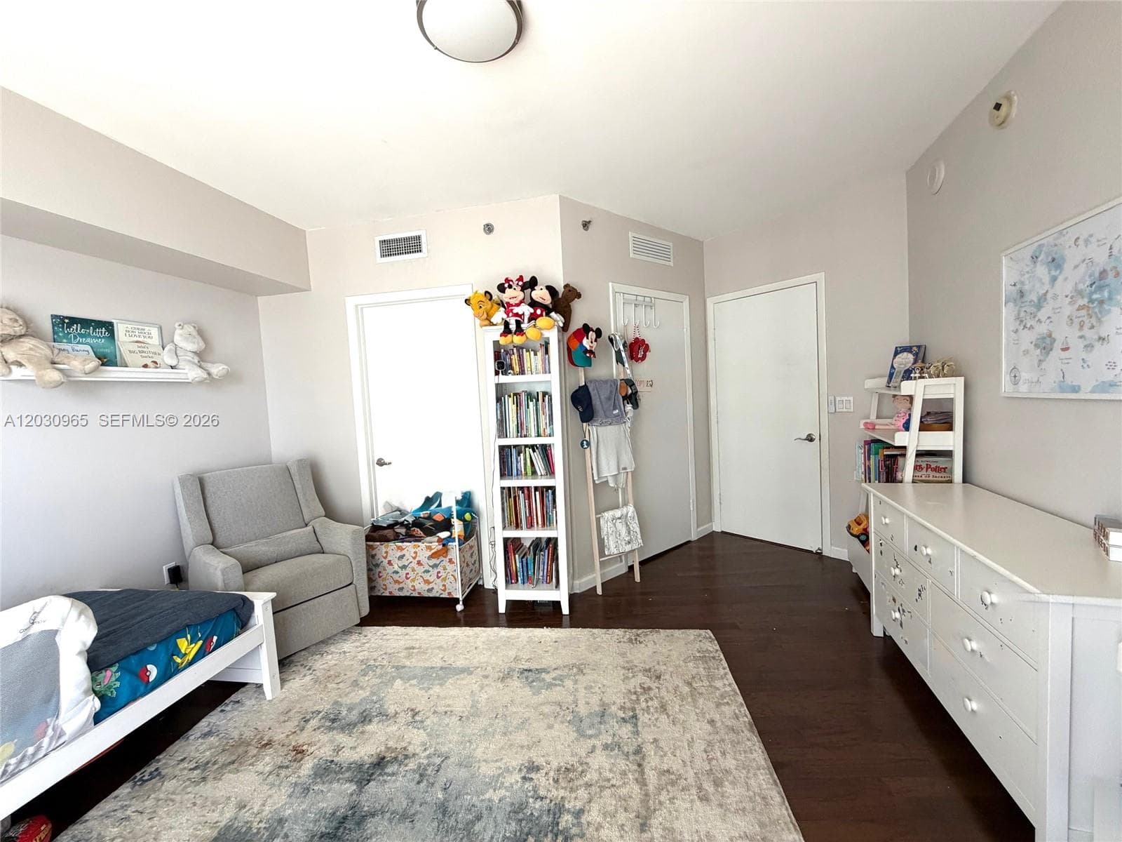 475 Brickell ave # 2707, Miami FL 33131 — 20