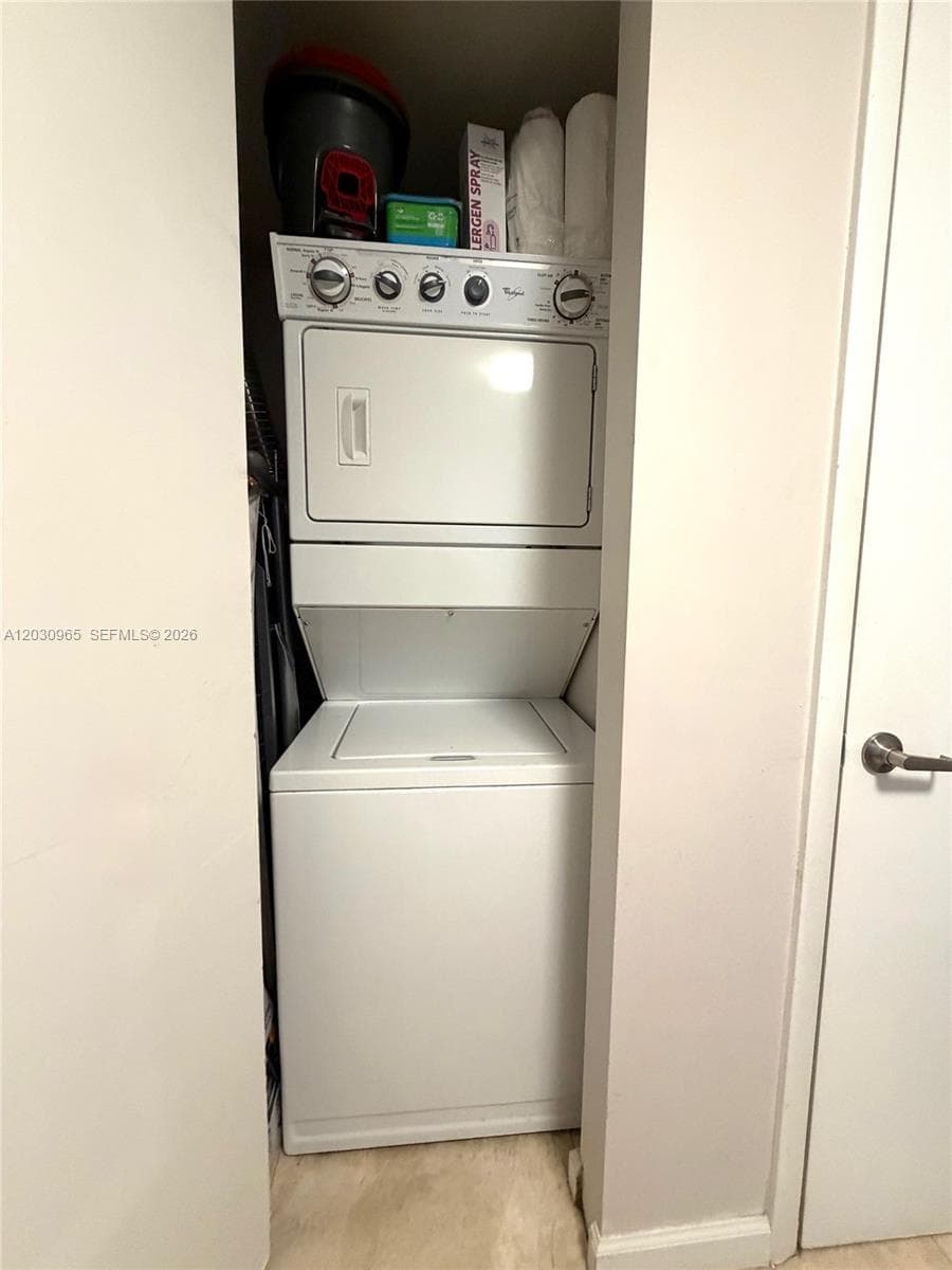 475 Brickell ave # 2707, Miami FL 33131 — 11