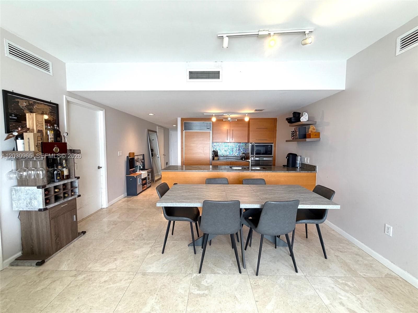 475 Brickell ave # 2707, Miami FL 33131 — 4
