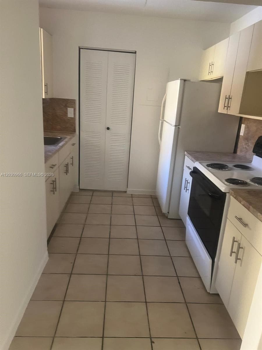546 NW 114th Ave # 202, Sweetwater FL 33172 — 16