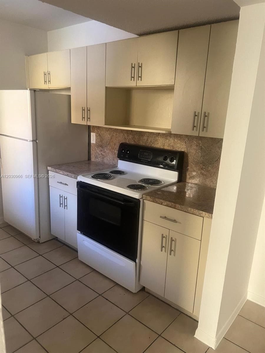 546 NW 114th Ave # 202, Sweetwater FL 33172 — 15