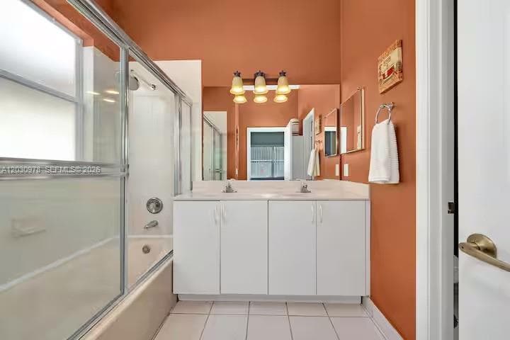 2327 NE 37th Ter, Homestead FL 33033 — 23